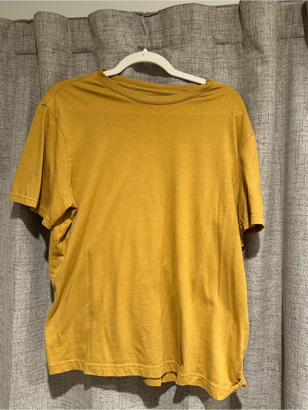 Banana Republic Men's Short Sleeve Crew T-Shirt in Mustard Yellow